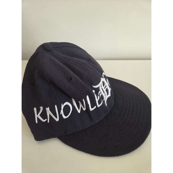Supreme Harlem Custom Knowledge NewEra 7 5/8 Navy